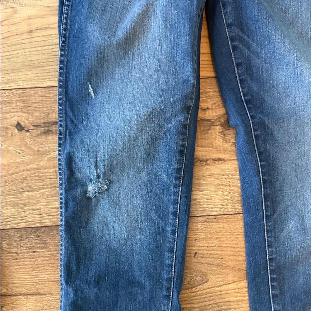 Madewell Distressed Blue Ankle Jeans - Picture 5 of 9